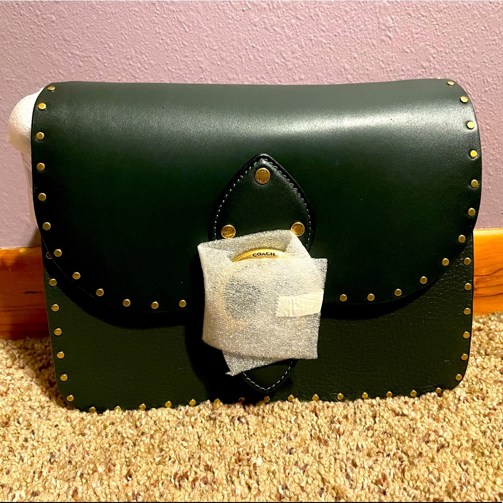 COACH BEAT SHOULDER BAG WITH RIVETS